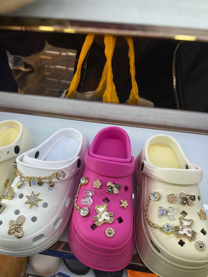  Crocs Décorées
