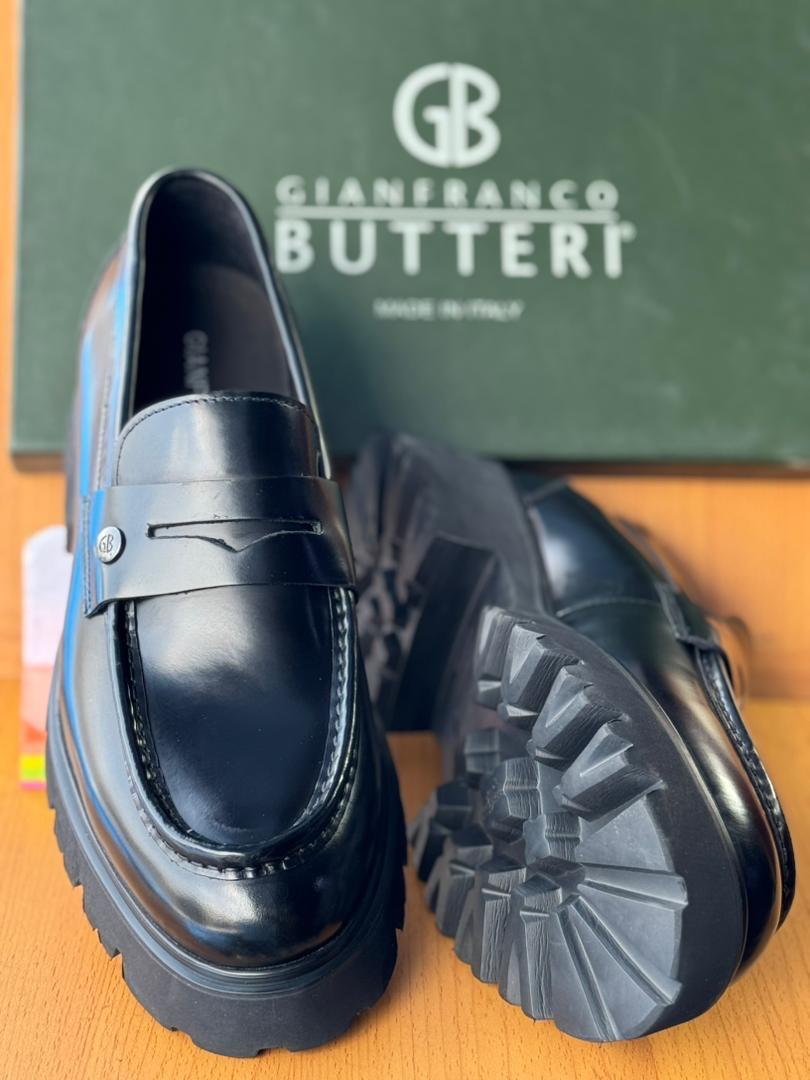Chaussures en cuir noir élégantes pour hommes – Style classique et raffiné