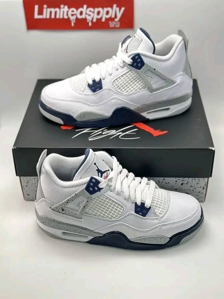  Jordan 4 Midnight Navy